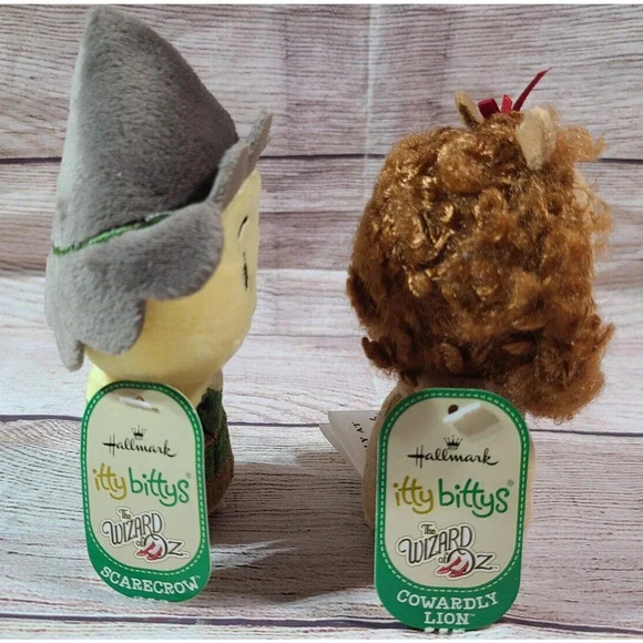 Hallmark Itty Bittys Wizard Of Oz Plush Scarecrow Cowardly Lion Stuffed Animals - Picture 2 of 5